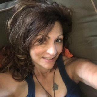 Sandra K., 52, Florida ⭐⭐⭐⭐⭐
